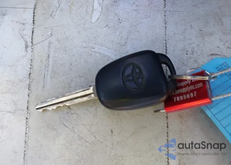 2016 Toyota Corolla Le z USA, uszkodzony, nr VIN 5YFBURHE5GP564616